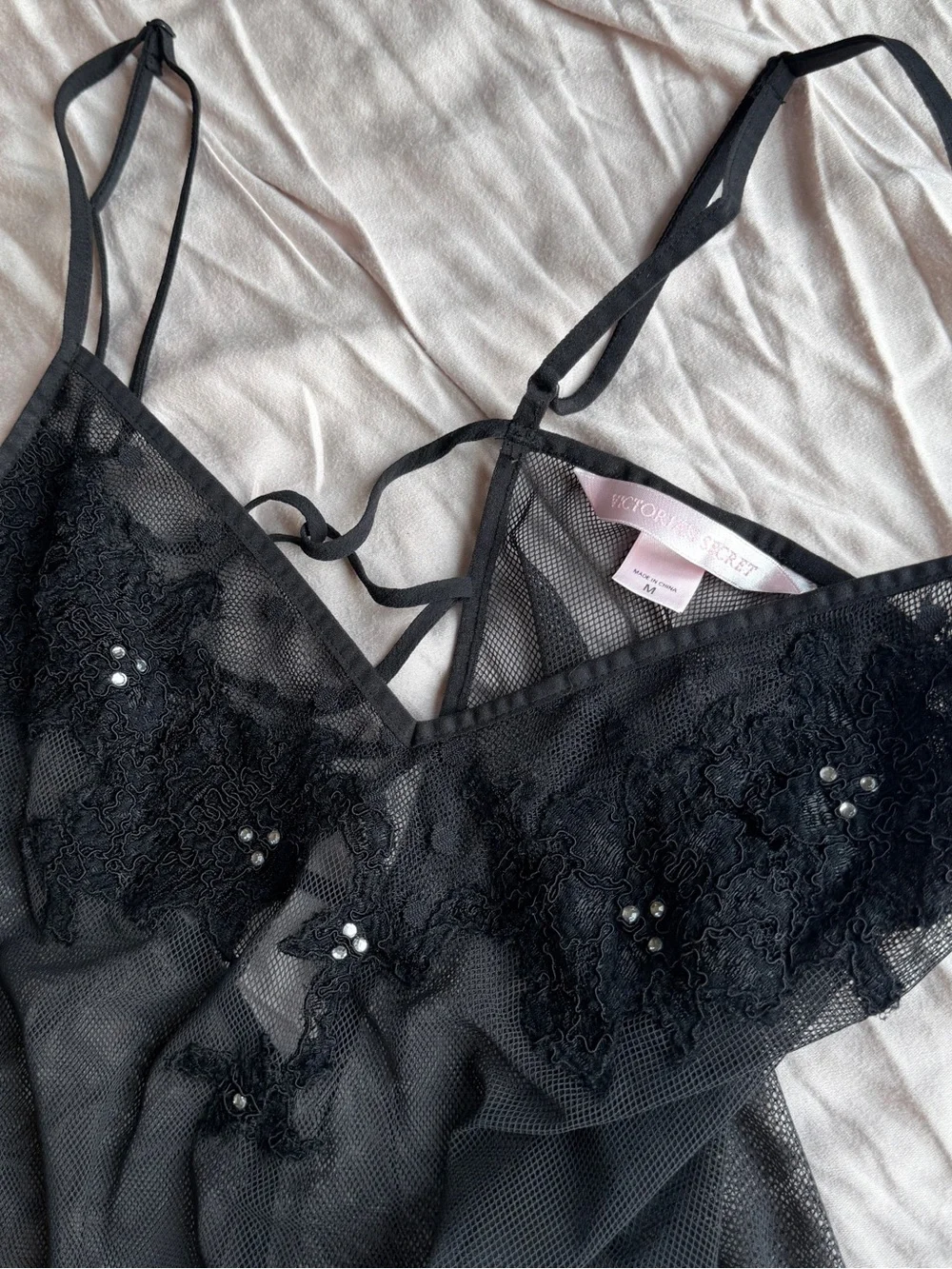 VTG Victoria’s Secret Black Lace Appliqué Fishnet Sheer Chemise Nightwear- M